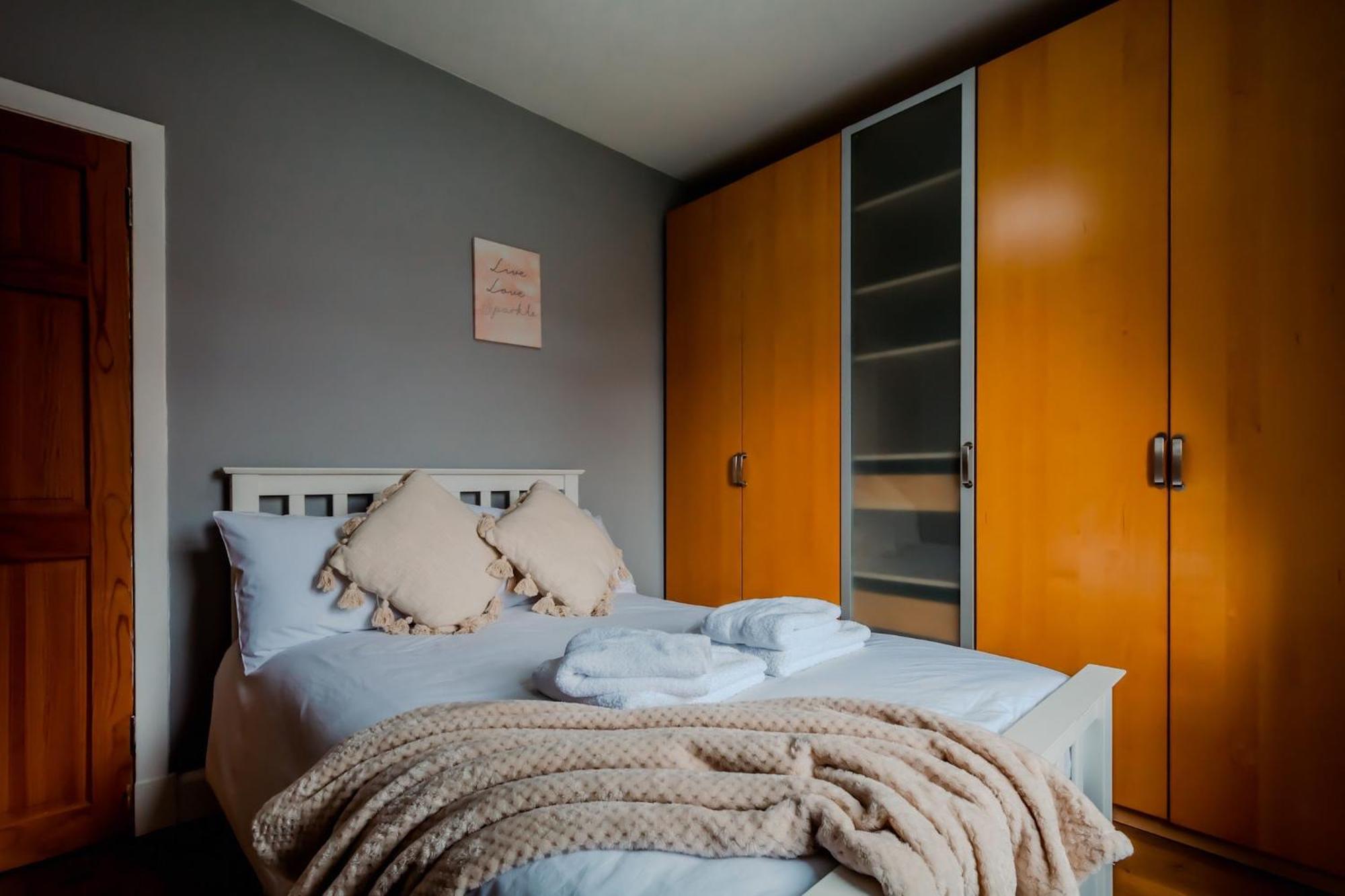 Crewe Apartment - 2 Bed, Free Off Street Parking And Private Garden EDI Exterior foto