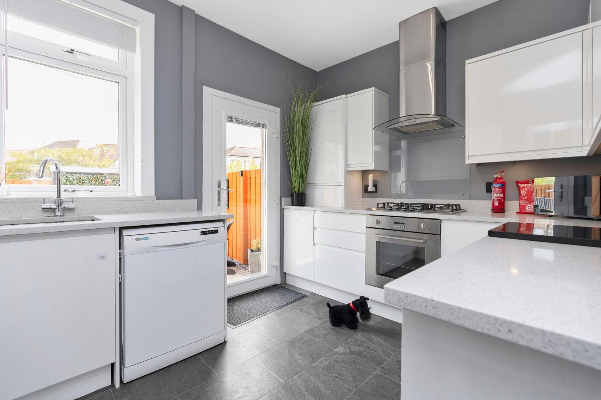 Crewe Apartment - 2 Bed, Free Off Street Parking And Private Garden EDI Exterior foto