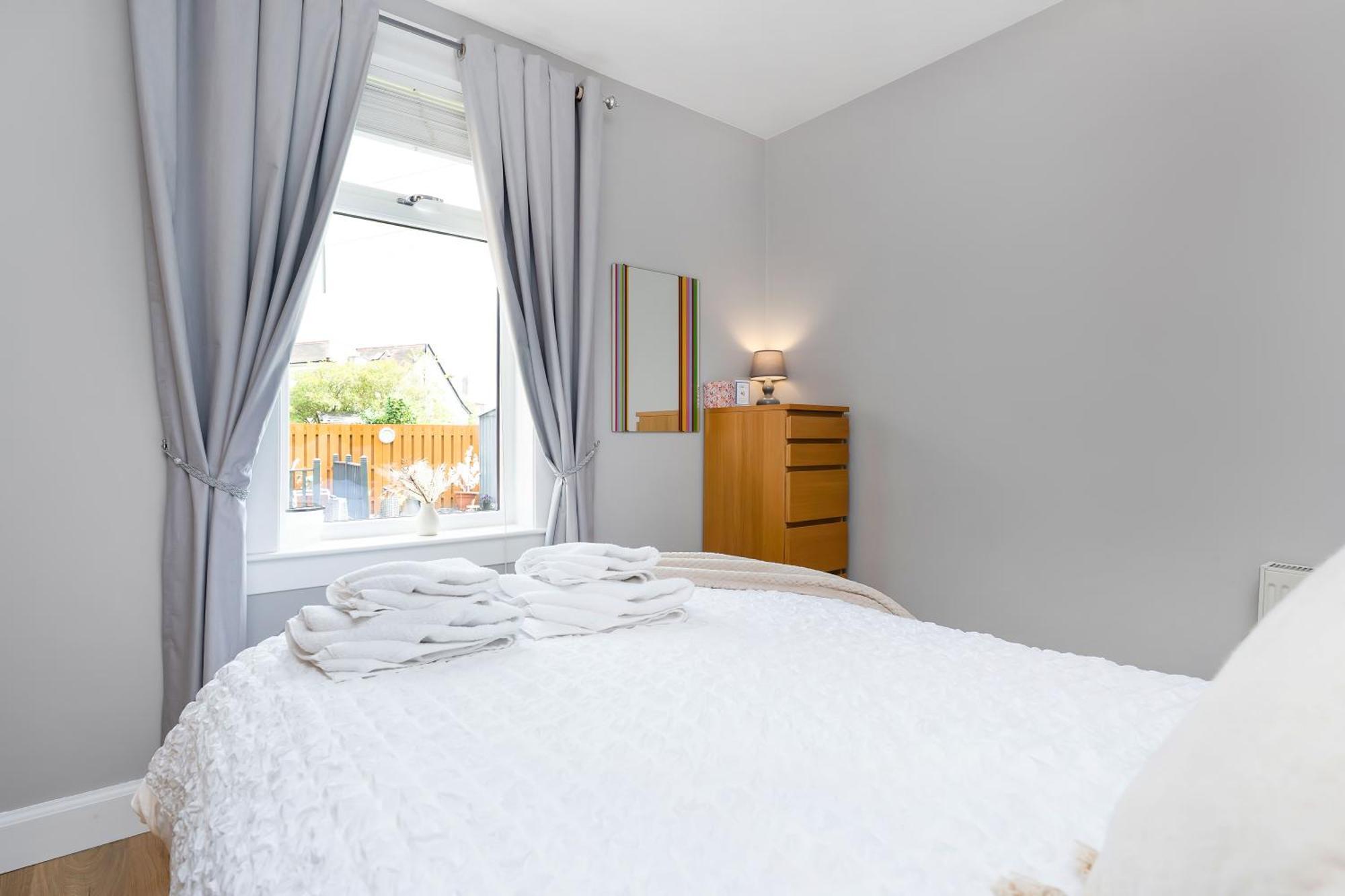 Crewe Apartment - 2 Bed, Free Off Street Parking And Private Garden EDI Exterior foto